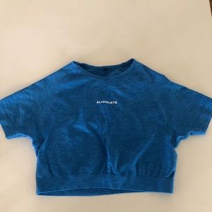 Alphalete Amplify Crop Top